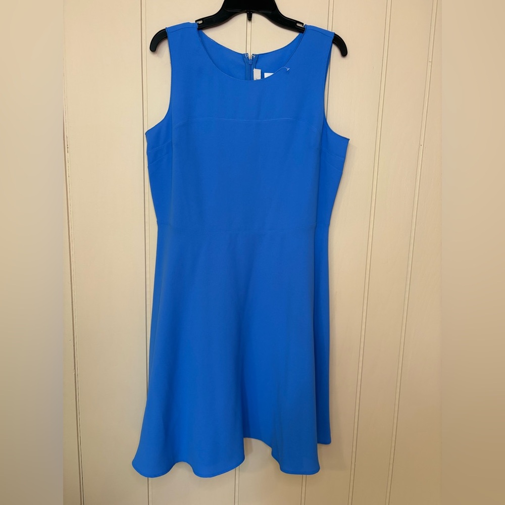Loft NWT cornflower blue fit & flare crepe sleeveless dress size 12